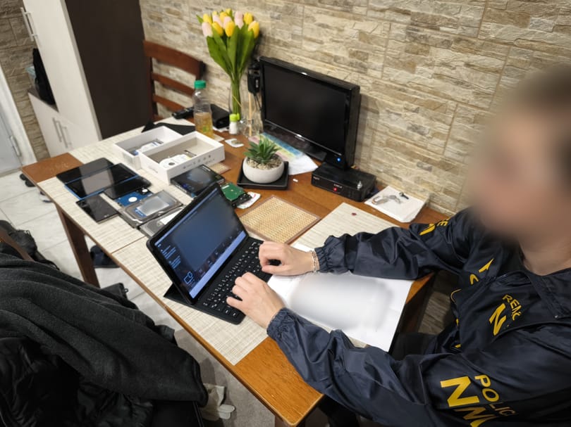 Elfogták a férfit, aki évekig túlterheléses támadásokkal bénított le híroldalakat, köztük a HVG-t is