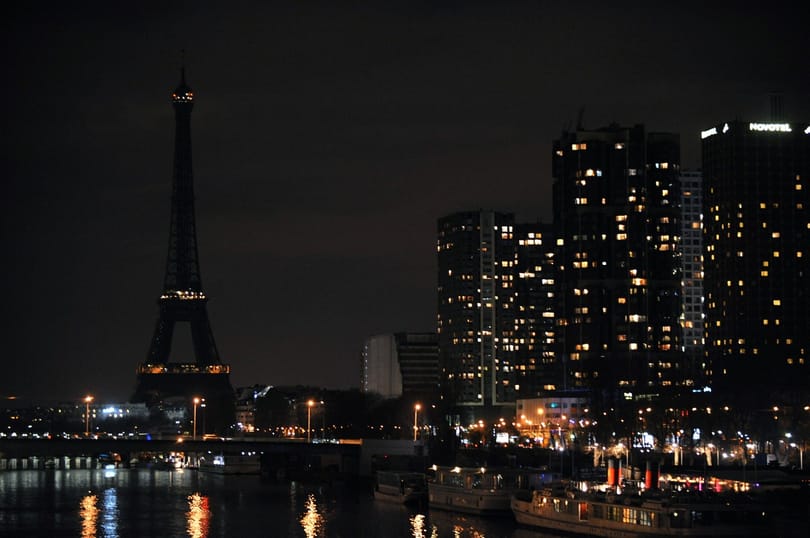 Rekord: kevesebb, mint 8 perc alatt lépcsőzött fel az Eiffel-toronyba egy lengyel futó