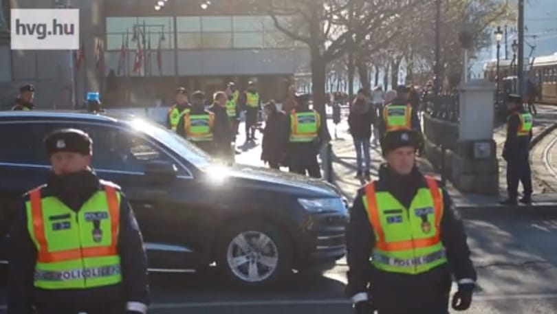 Megint vonul a kínai delegáció, ezeket a járatokat nem lehet használni