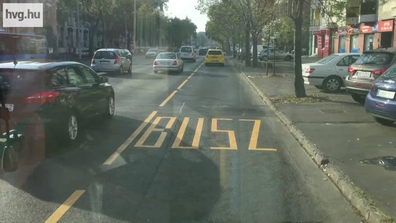 Szétrázza a Váci út a metrópótló buszokat – videó
