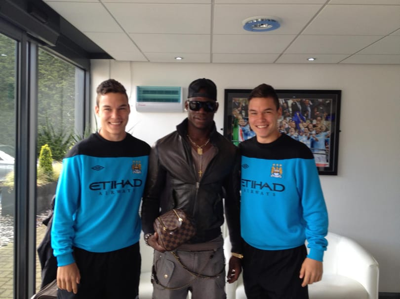 Balotelli és a Bobál-ikrek