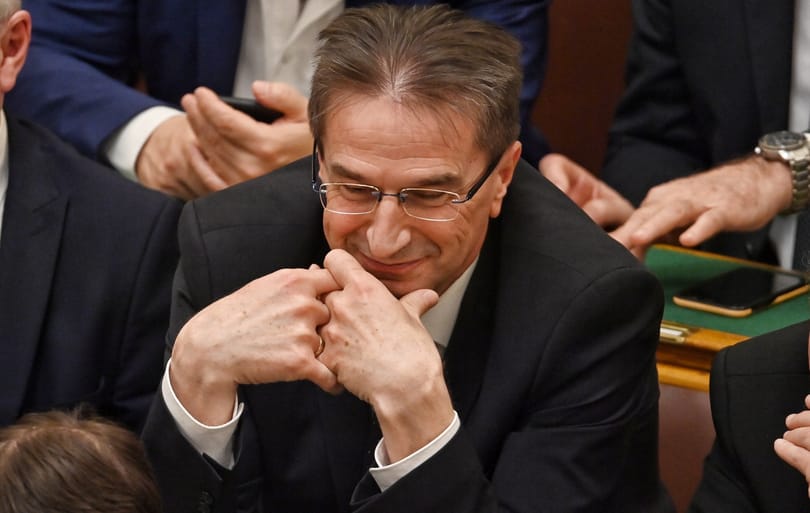 Jobbikos ellenfele lejáratásában kérte Schadl György segítségét Völner Pál