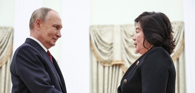 Vlagyimir Putyin az észak-koreai külügyminisztert fogadta