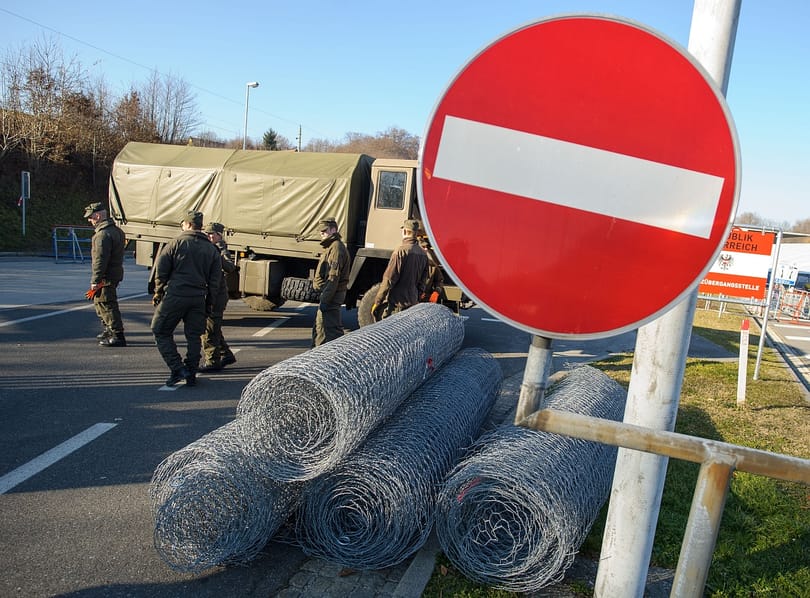 Bejelentették az újabb szigorítást Ausztriában, a magyar határt is érinti