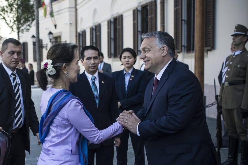 Hont: És Orbán megszólalt a nácikkal seftelő haszonlesők hangján