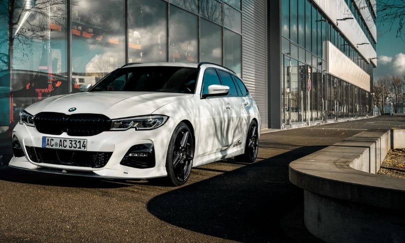 Spórolós családi sportoló: 315 lóerős dízel 3-as BMW kombi érkezett
