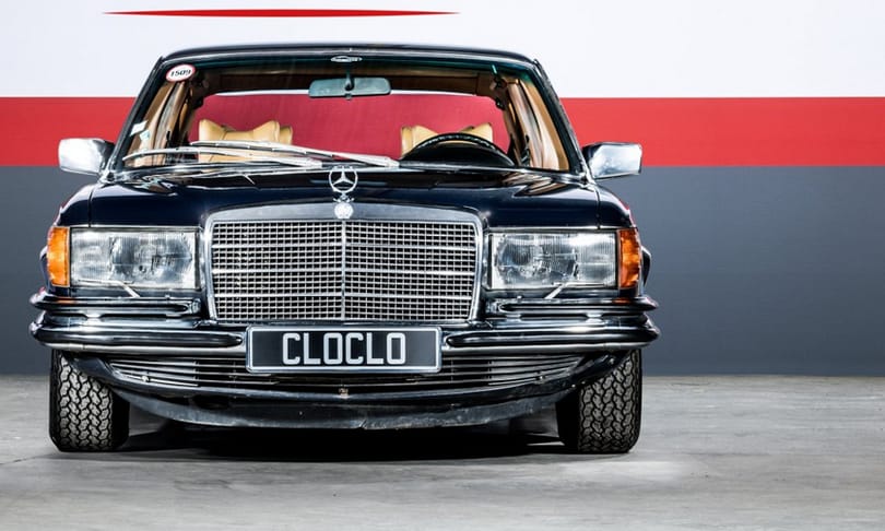 Eladó a legendás popsztár életét megmentő 6,9 literes V8-as régi Mercedes