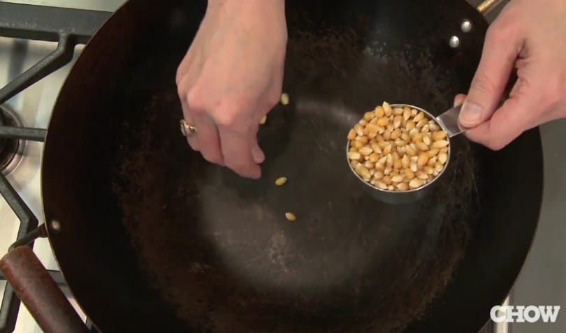Wokban pattogatott kukoricát készíteni? Igen, lehet!