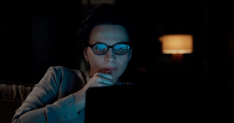 Kamuprofillal csábít Juliette Binoche 