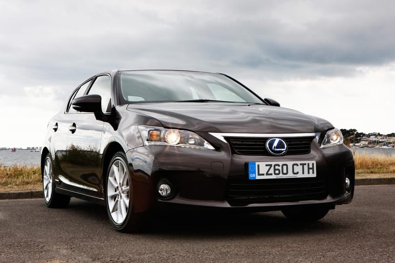 Több mint félmillió eladott hibridnél tart a Lexus