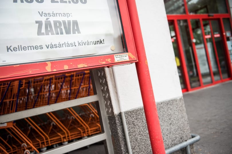A Kúrián megtámadták a cseles népszavazási kérdést a vasárnapi boltzárról