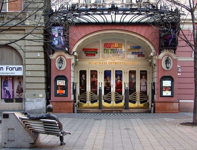 Trianon-musicallel száll be a kultúrharcba az Operettszínház