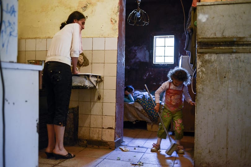 Félmillióan vécé nélkül – így működnek a magyar reformok