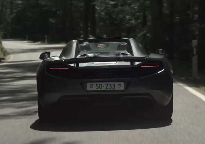 Mégiscsak jobb egy McLarennel területi képviselőnek lenni, mint egy Ford Focusszal