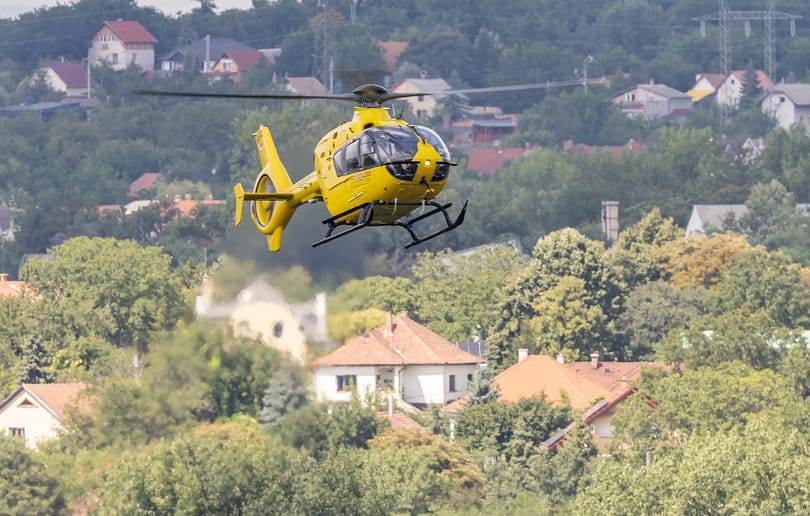 Ha Forma-1, akkor helikopterek: hiába ígérte meg egy cég, hogy nem a Belváros felett repül, a többiek nem változtattak az irányon