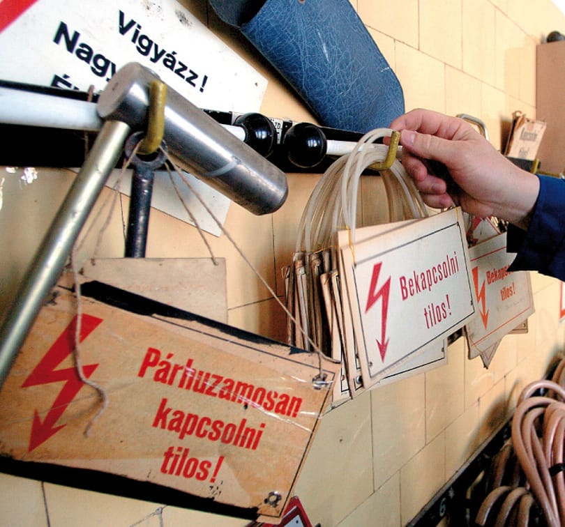 Százmilliós sallereket osztanak ki az ügyfélszolgálatosdival