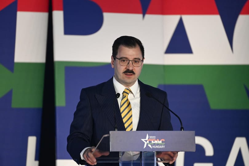 Harcba indul a Wokebusters, a jobboldal gyorsreagálású hadteste, soraiban a fél kormánnyal