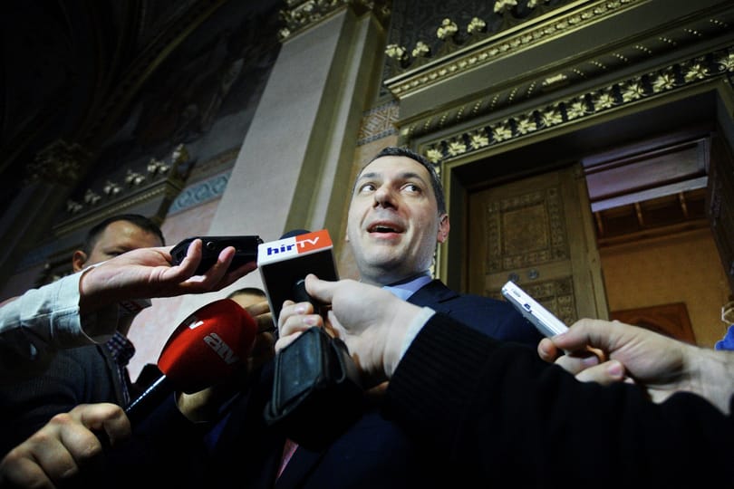 Lázár állítólag a vasárnapi zárva tartás bukásáról beszélt