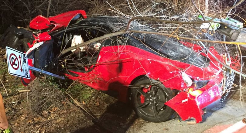 Fotók: rommá törte a részeg sofőr a Ferrari 458 Specialét