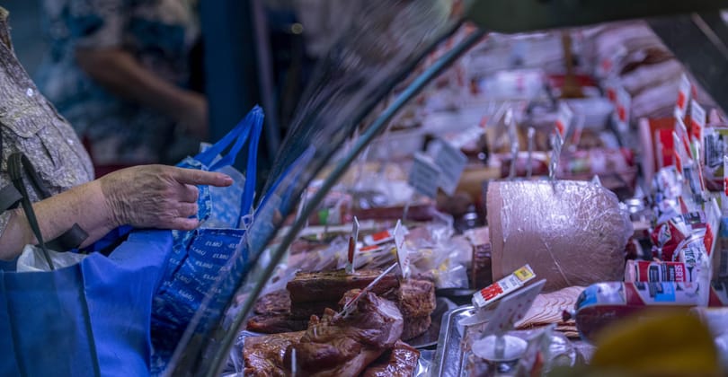 Újabb rekordot döntött az infláció, 22 százalék fölött az élelmiszerek drágulása