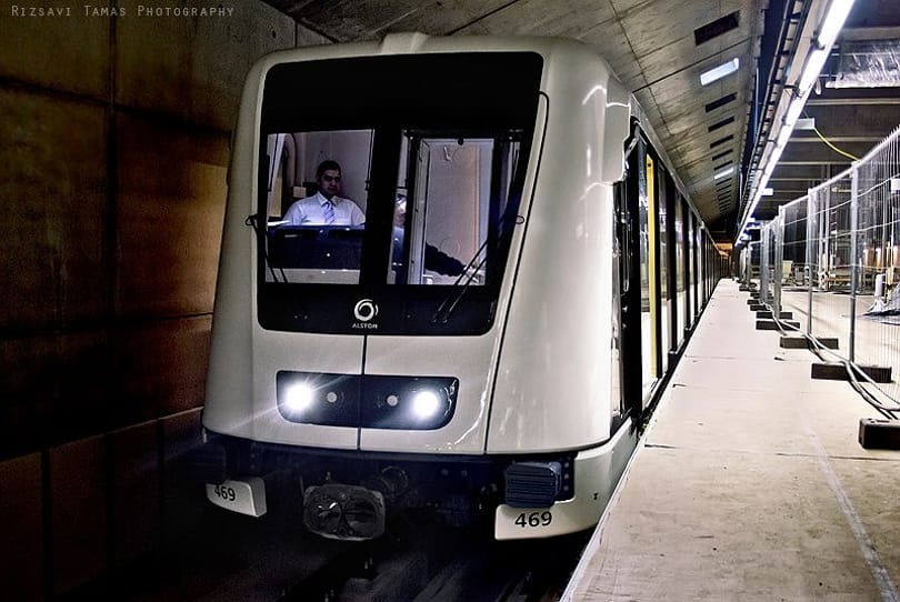 Szoftverhiba miatt állt le a metró