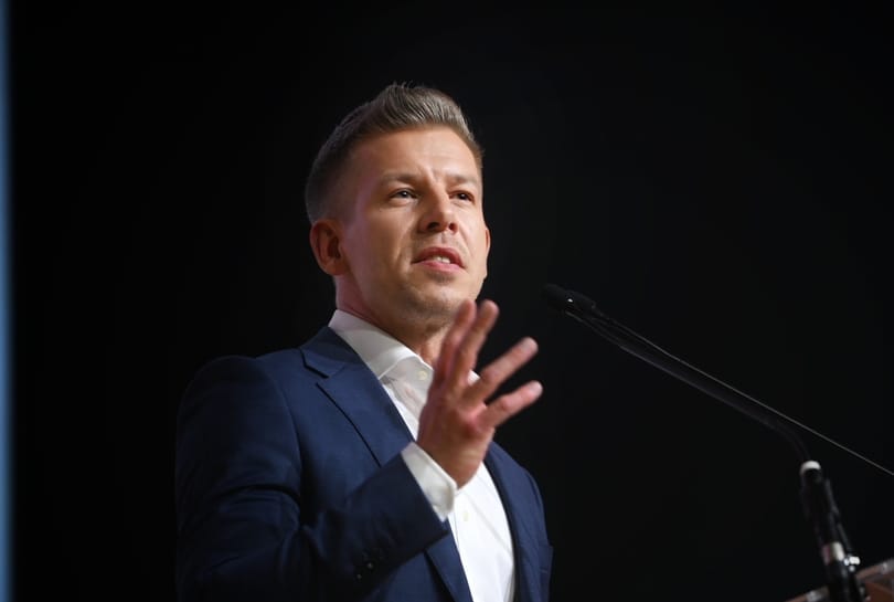 Magyar Péter levámpírozta Lázár Jánost
