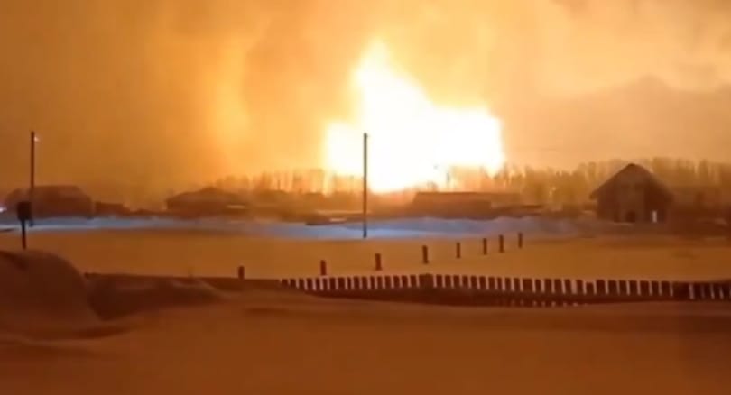 Kigyulladt egy gázvezeték az oroszországi permi területen – videó