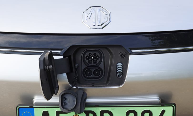 A kínai autógyártók letámadják Európát és Magyarországot is: kint már 2 millió alatt is van elektromos modell