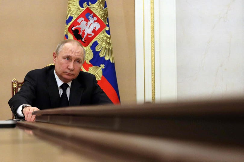 WSJ-kommentár: Politikai zseni vagy pojáca a megbékíthetetlen Putyin?