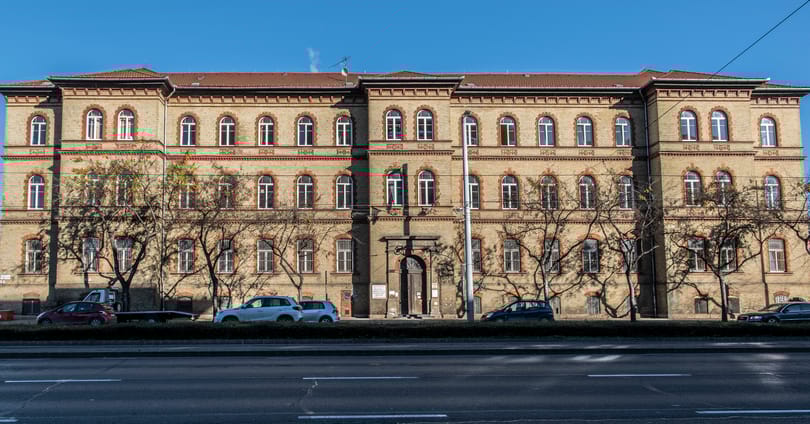 Nem titkolózhat tovább az Uzsoki Utcai Kórház a VIP-osztályáról
