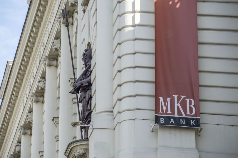 Most derül majd ki, mennyire válságálló Mészáros Lőrinc bankja