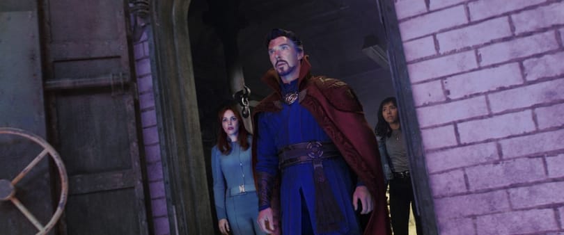 Doctor Strange, a Jurassic World és a nálunk forgatott Moon Knight előzetesét is a Super Bowlra időzítették