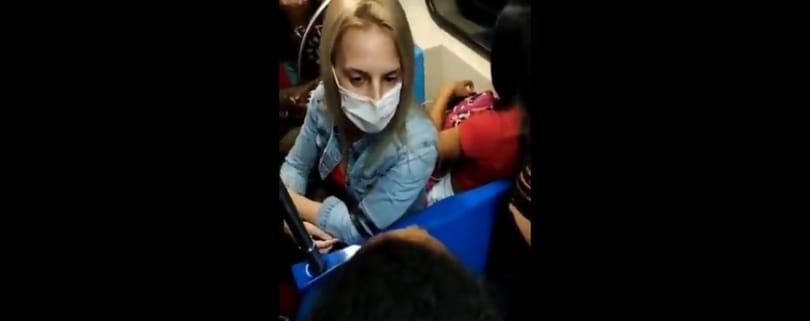Rendőrök vittek ki egy magyar nőt a brazil metróból, a tömeg azt ordibálta, rasszista