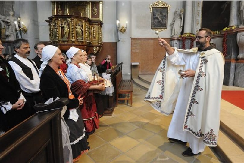 Református templomot avattak Debrecenben, Paprikát szenteltek Szegeden