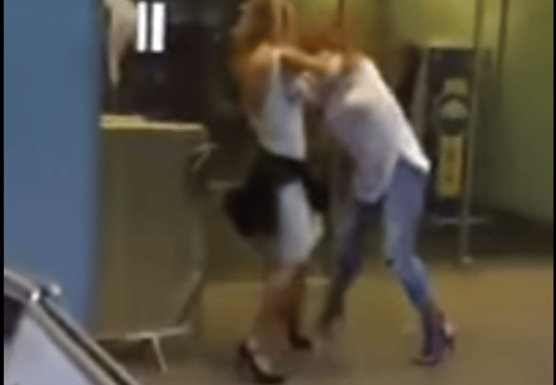Videóra vették két nő verekedését Pesten