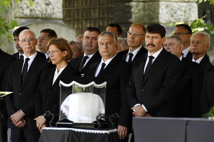 Orbán: A magyar kultúra nélkül nem lehet élni