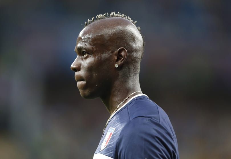 Balotellit meg kell műteni