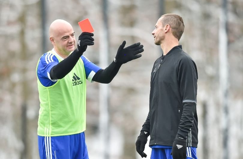 Az Eb-vel párhuzamosan hatalmas pénzdíjért játszik rangadót az UEFA és a FIFA