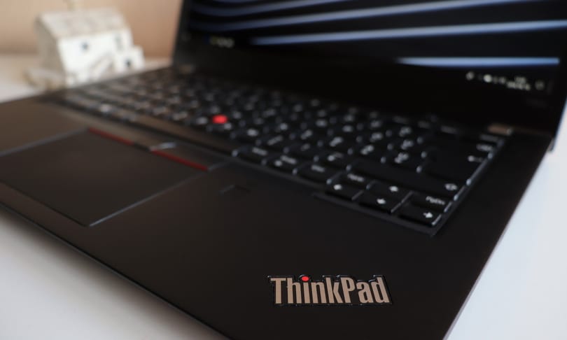 Teszten a laptop, amely nagyon gyors és 9-10 órán át bírja – de azt nem állítjuk, hogy olcsó