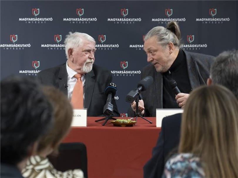 A Magyarságkutató Intézet mostantól a színházcsináláshoz is ért: Káslerék együttműködnek Vidnyánszky Attilával