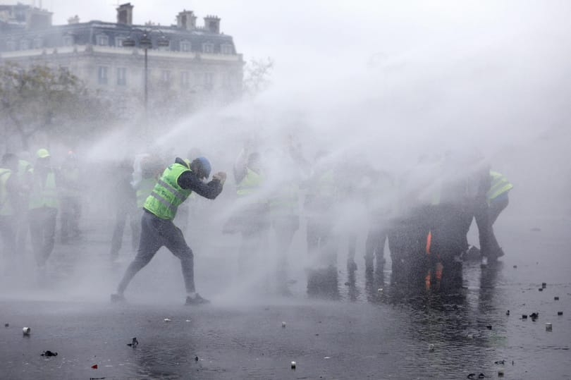 Őrizetben a francia sárgamellényesek egyik vezetője