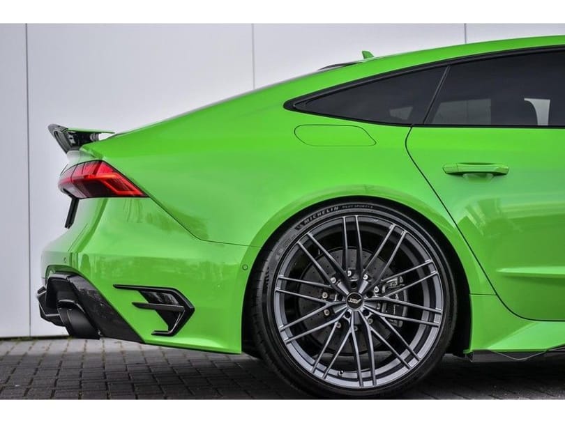 Árban is félelmetes 300 ezer euróért egy használt Audi RS7-R