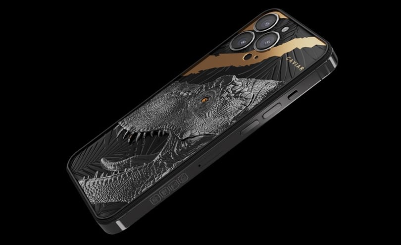Készült egy különleges iPhone 13 Pro, T-rex-fog van a hátulján