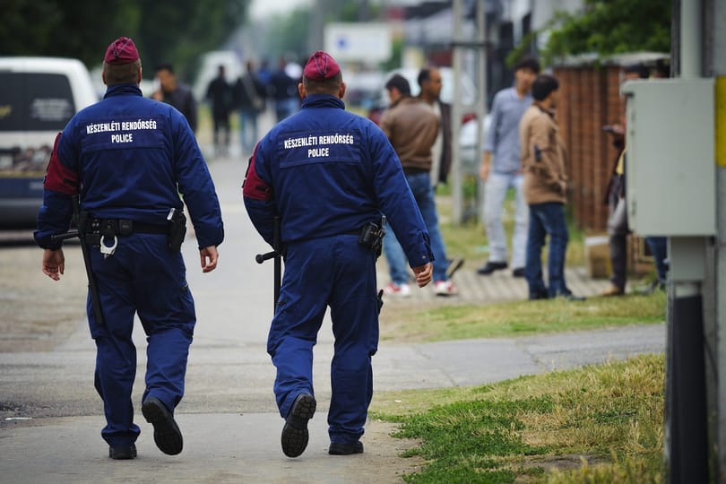 Tűzparancsot nem, de vízágyút kap a kétezer határvadász