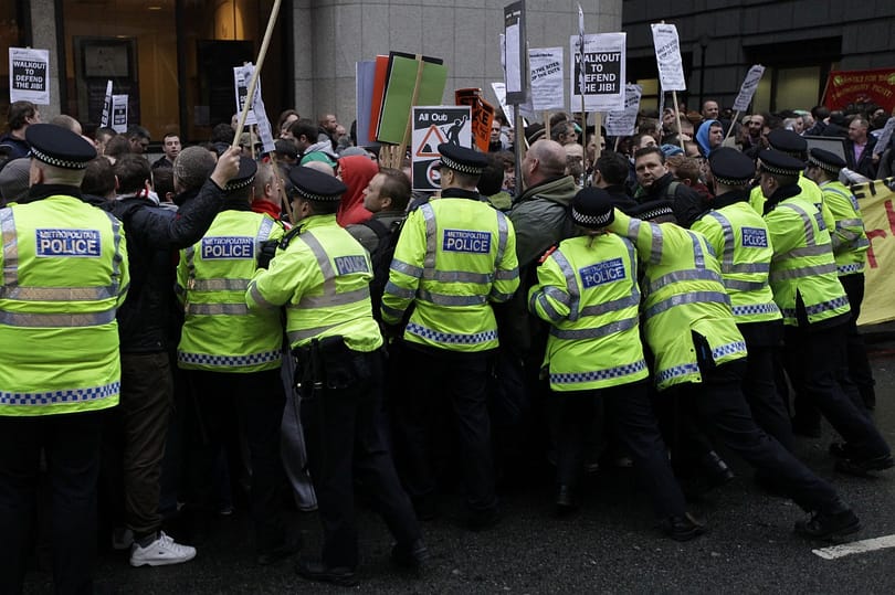 Tüntetés Londonban: a Scotland Yard semmit sem bízott a véletlenre