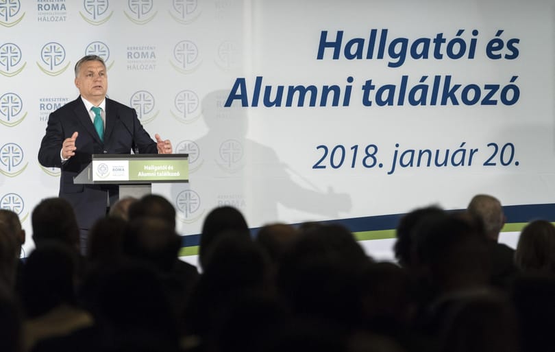 Orbán: A romák nem segélyen tengődő, magatehetetlen kisebbség