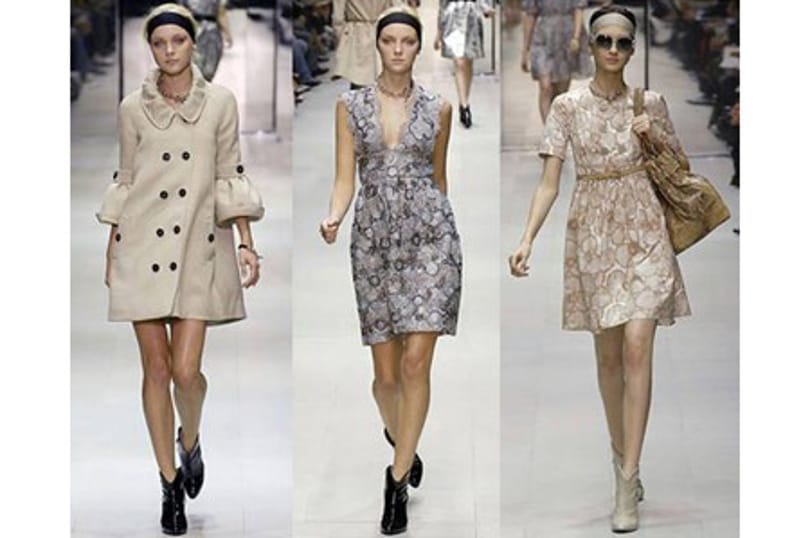 Lenyűgöző hologramos Burberry bemutató - videó