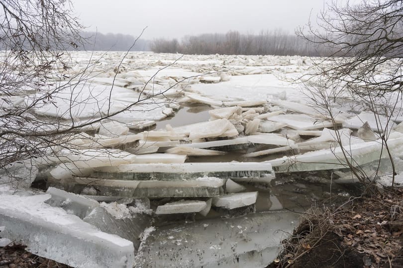 Jön a jég, a csónakokat el kellene vinni a Tisza-tótól