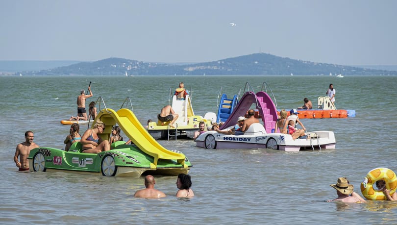 Durván elszálltak az árak a Balatonnál, nincs is túl sok nyaralni vágyó a parton