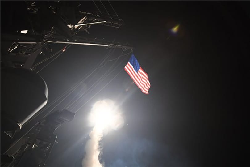 Trump bombázni kezdett Szíriában, Putyin agresszióról beszél - fotók, videók